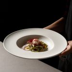 Nordic-style irregular triangular bowls, Western-style dinner plates, and French soup plates wholesale